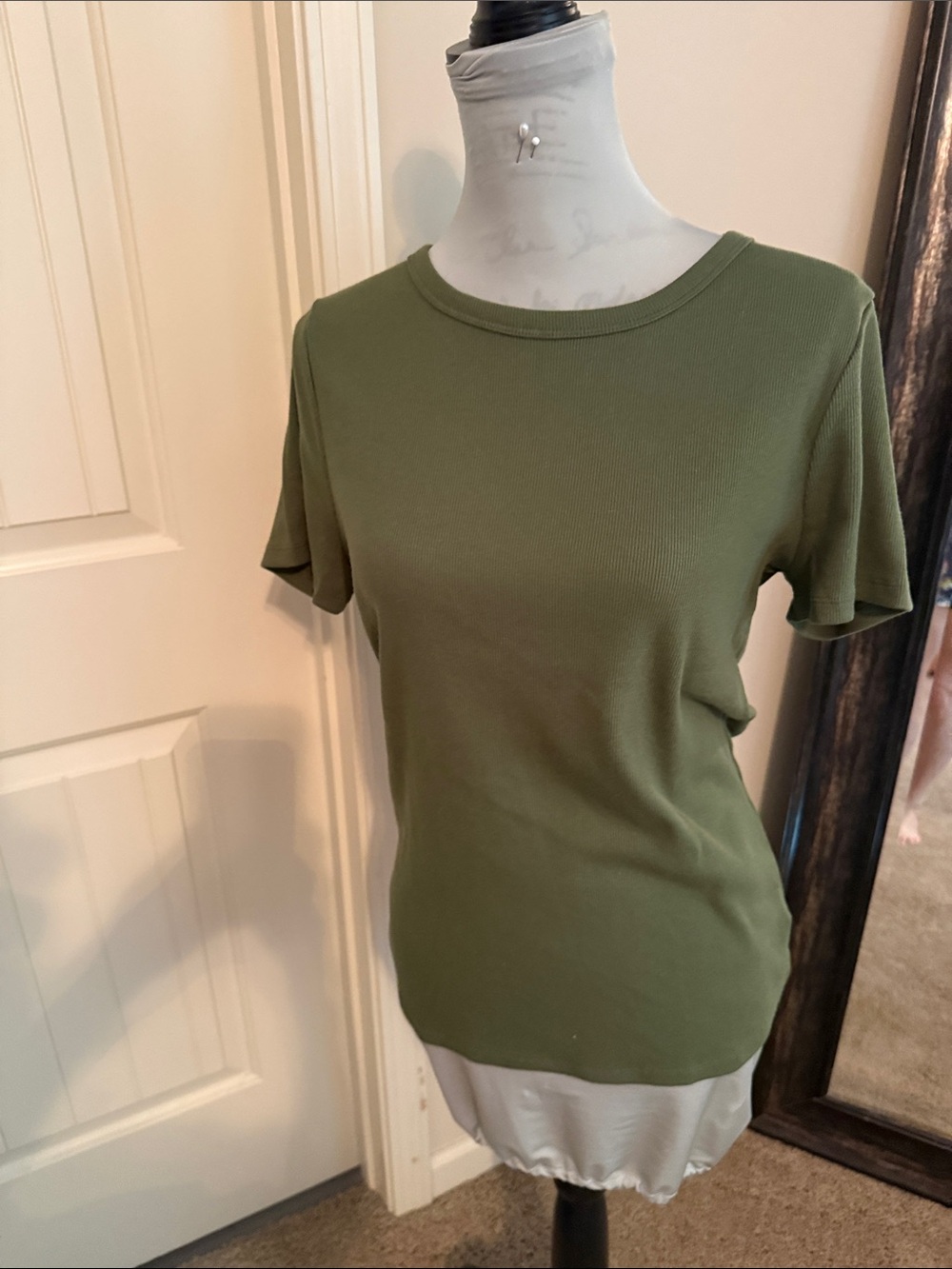 Time and Tru Olive Green Ribbed Short Sleeve Tee